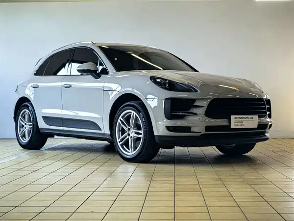 Porsche Macan 2021