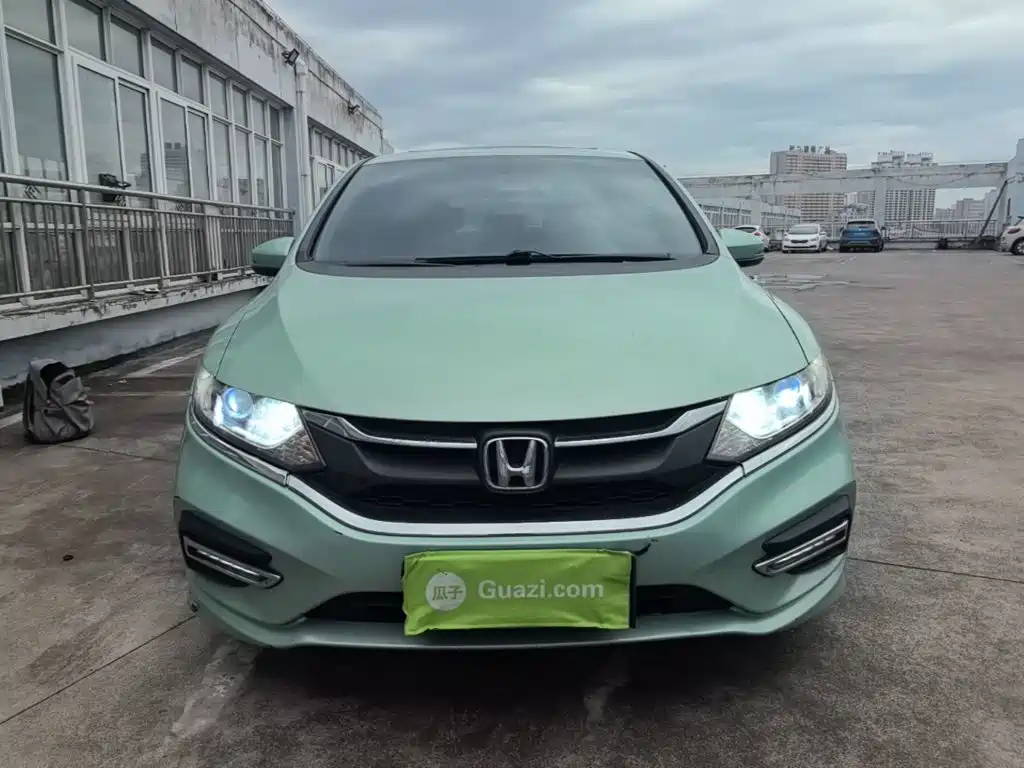 Honda Jade 2017
