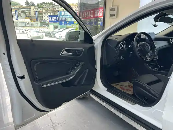 Mercedes-Benz GLA 2017