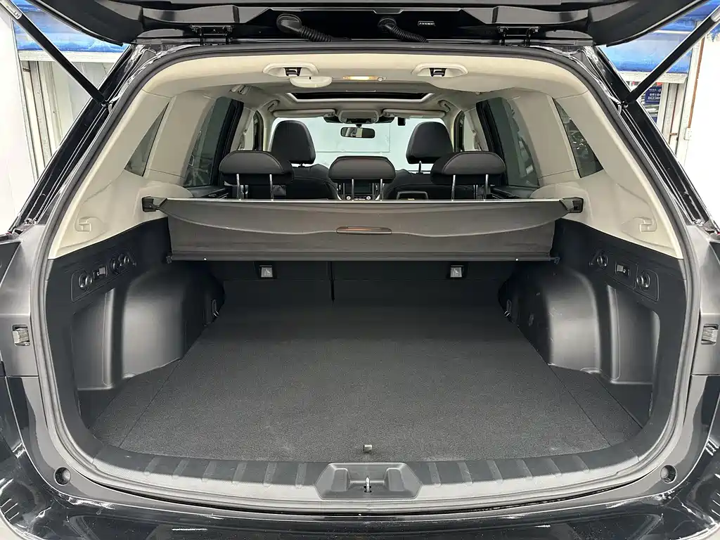 Subaru Forester 2022 — фото 17