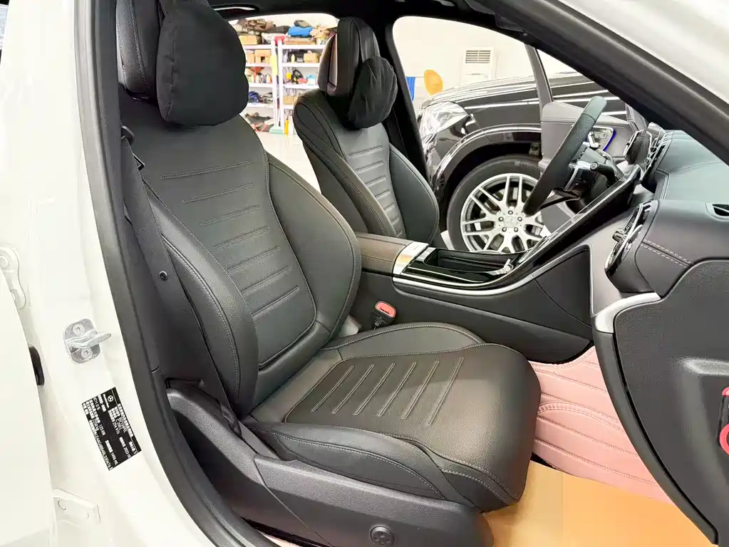 Mercedes-Benz C-Class 2024 — фото 14