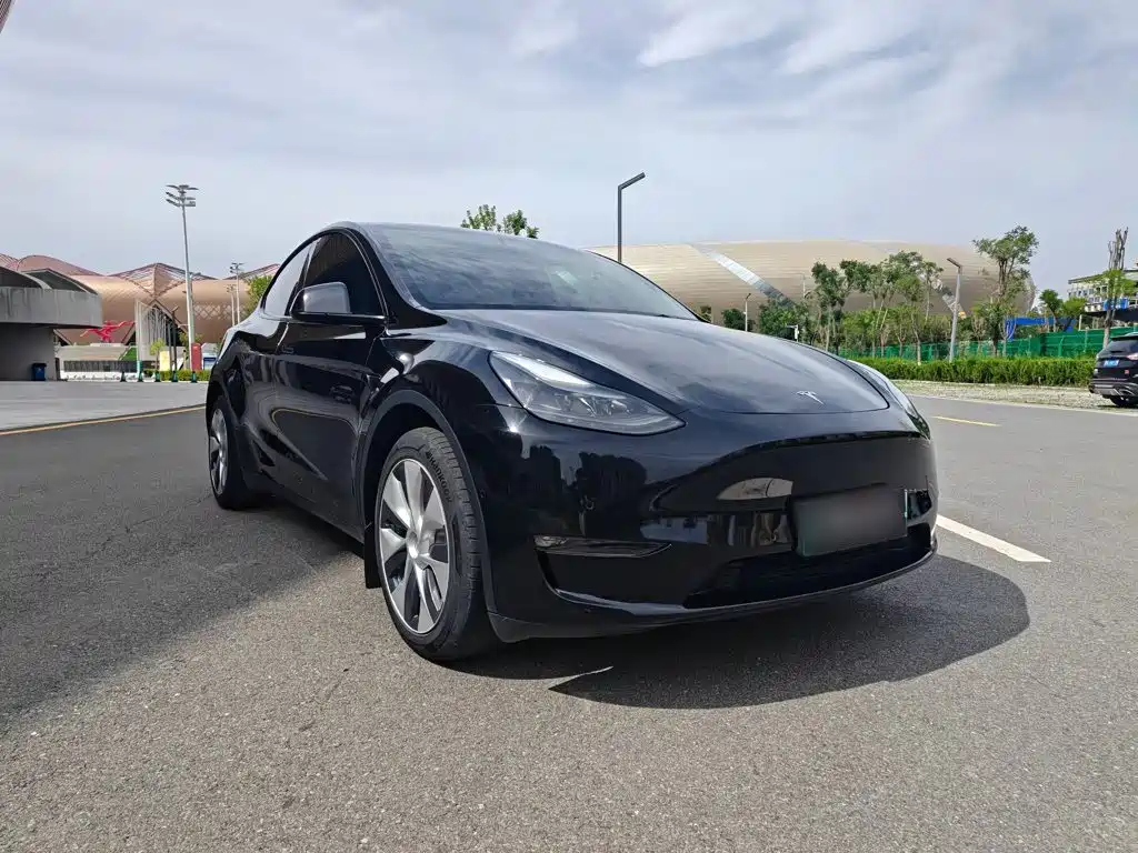 Tesla Model Y 2022 — фото 3