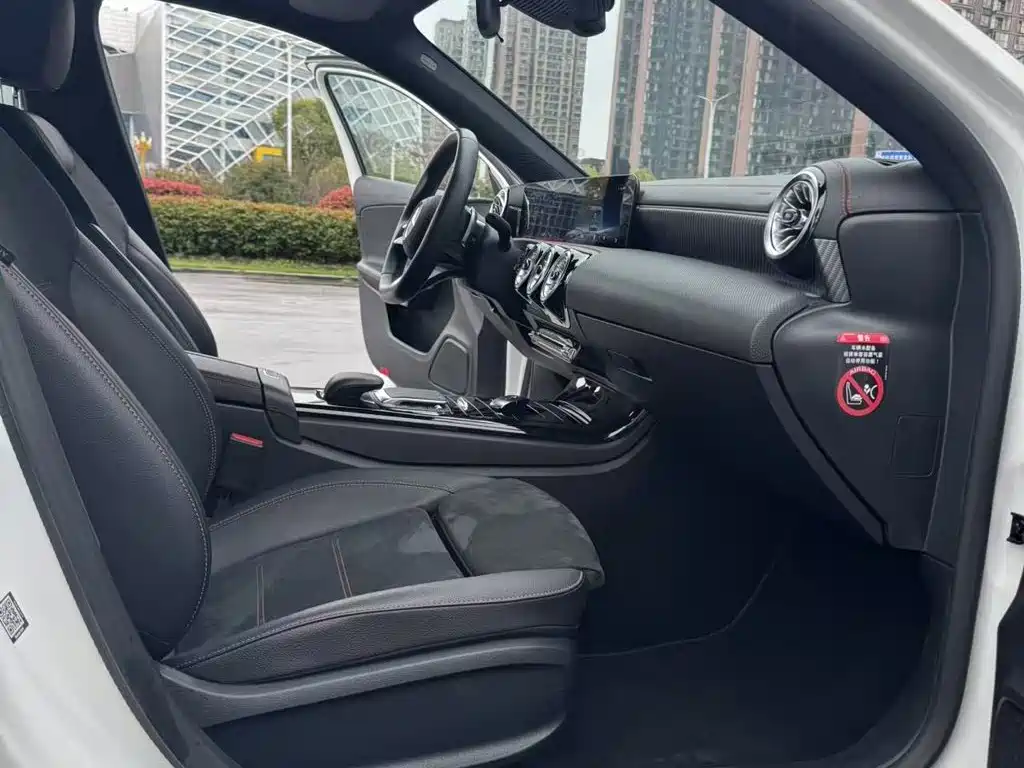 Mercedes-Benz A-Class 2023 — фото 19