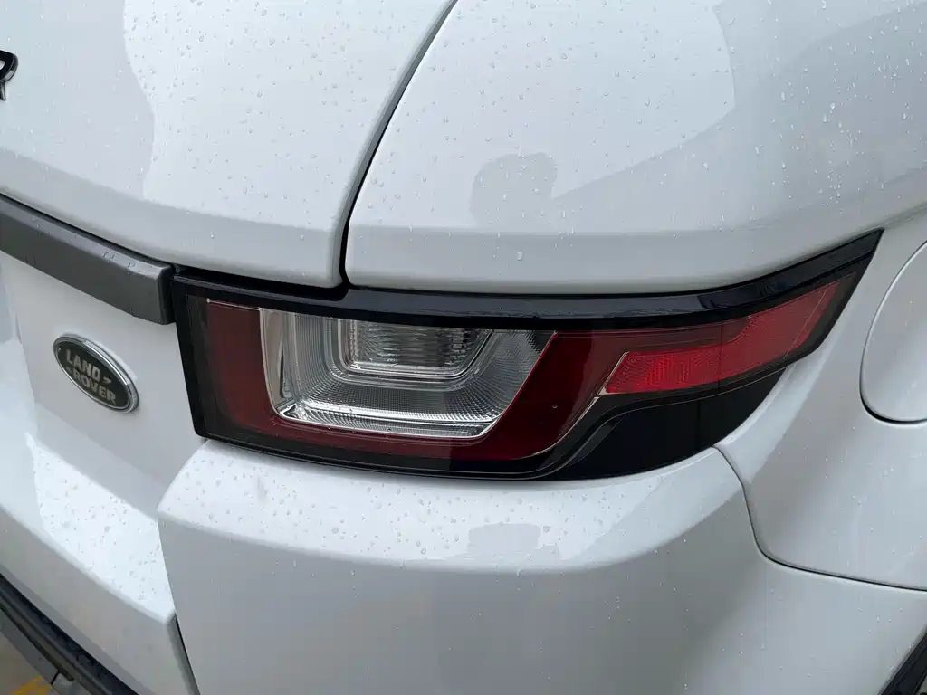 Land Rover Evoque 2018 — фото 28