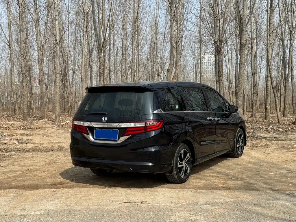 Honda Odyssey 2017 — фото 4