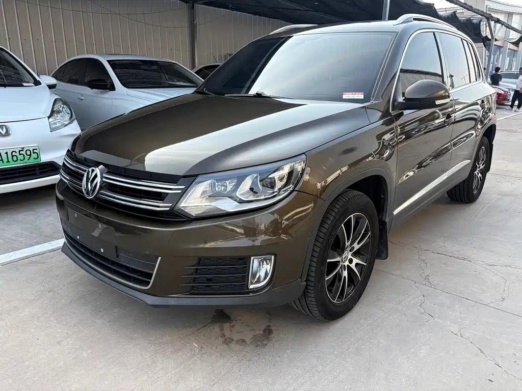 Volkswagen Tiguan 2016 — фото 1