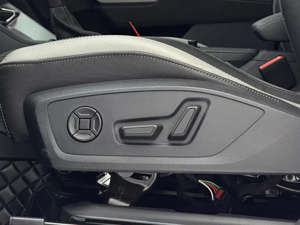 Audi Q3 2022 — фото 22