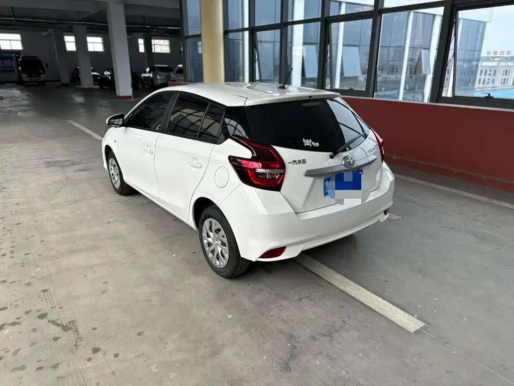 Toyota Vios FS 2022 — фото 17