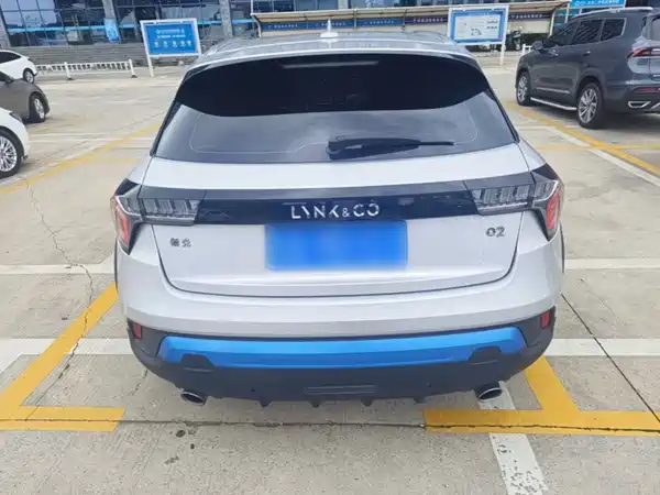 Lynk & Co 02 2020
