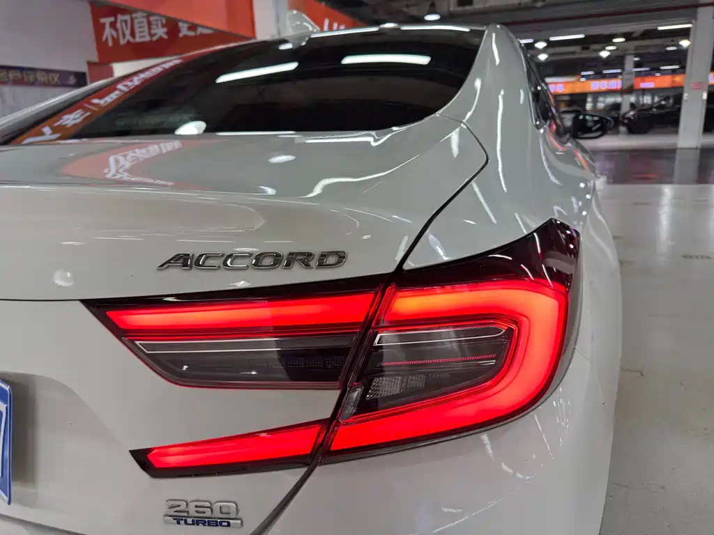 Honda Accord 2022 — фото 21
