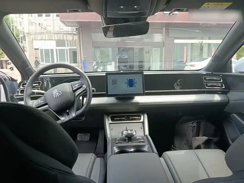 BYD Qin L 2024 — фото 10