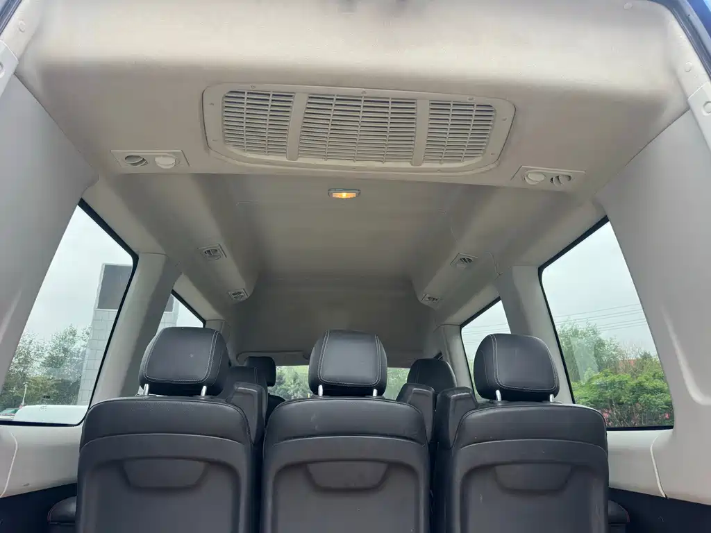 IVECO Ousheng 2019 — фото 11