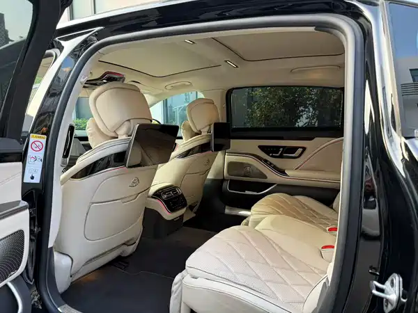 Mercedes-Benz Maybach S-Class 2023