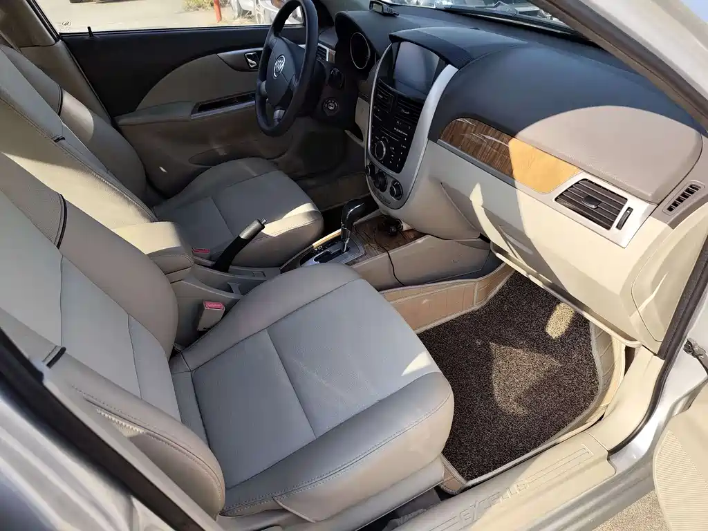 Buick Excelle 2015