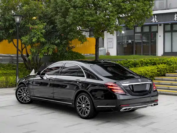 Mercedes-Benz S-Class 2020