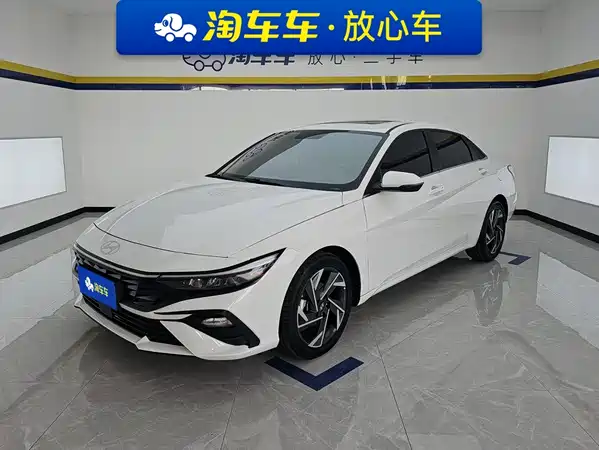 Hyundai Elantra 2025
