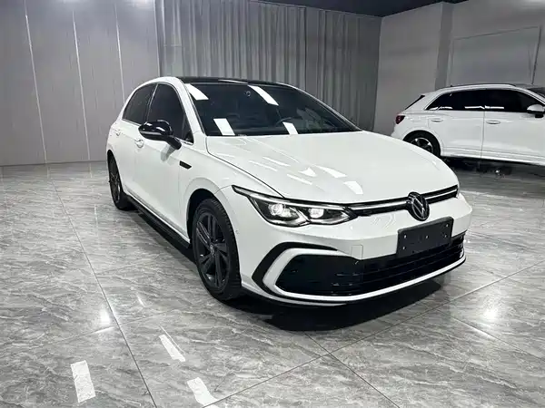 Volkswagen Golf 2023