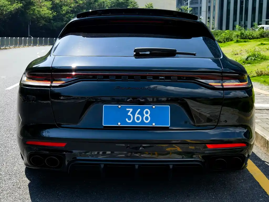 Porsche Panamera 2019 — фото 16