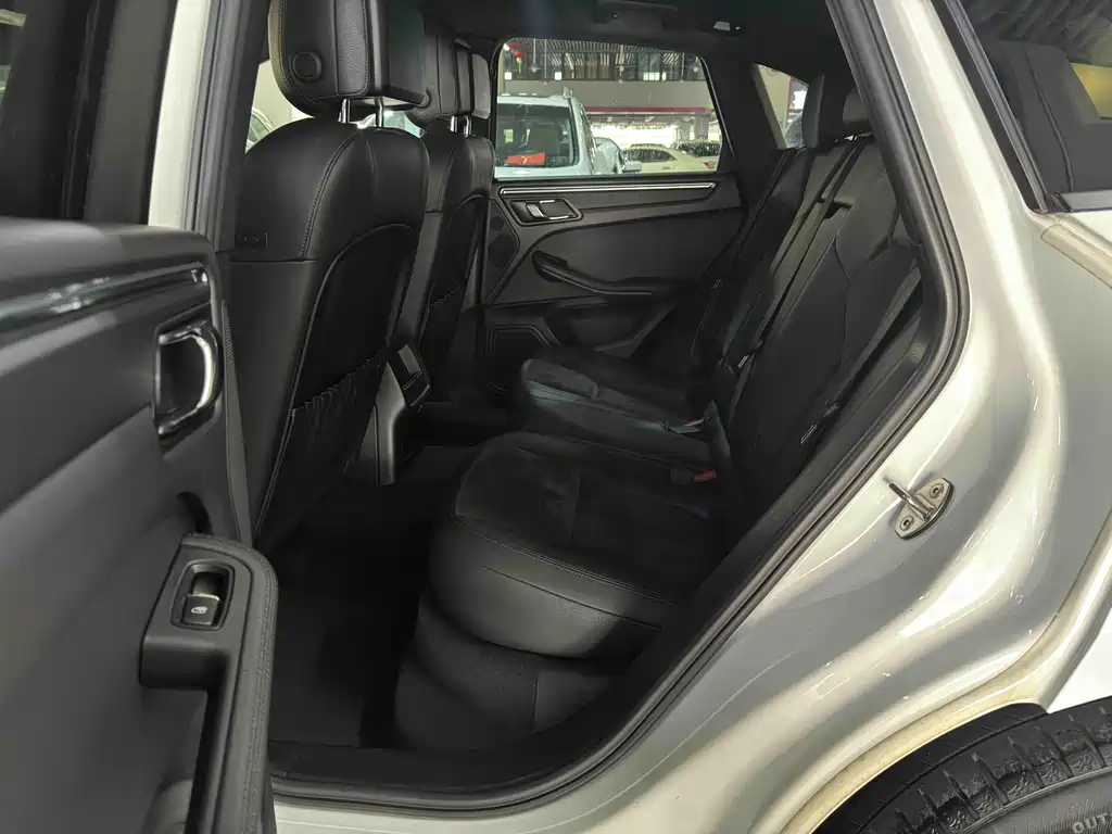 Porsche Macan 2015 — фото 8