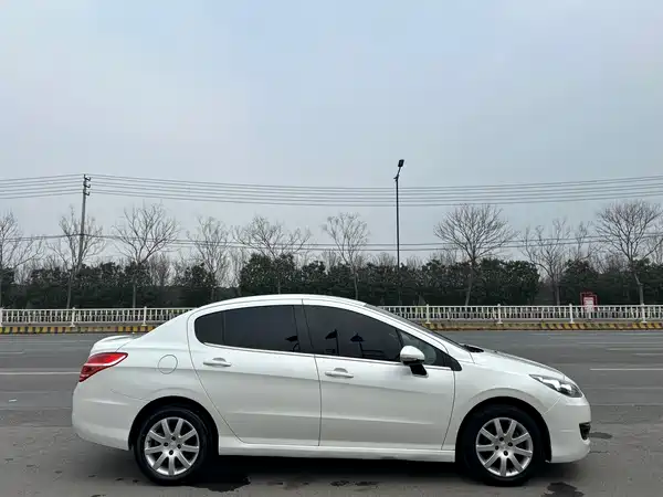 Peugeot 308 2014