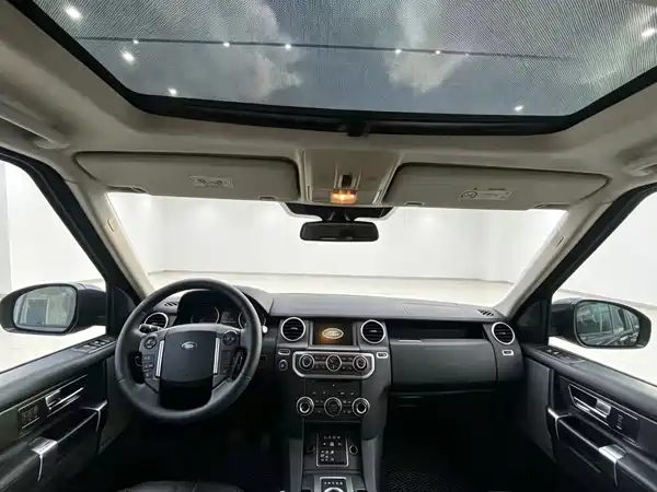 Land Rover Discovery 2015