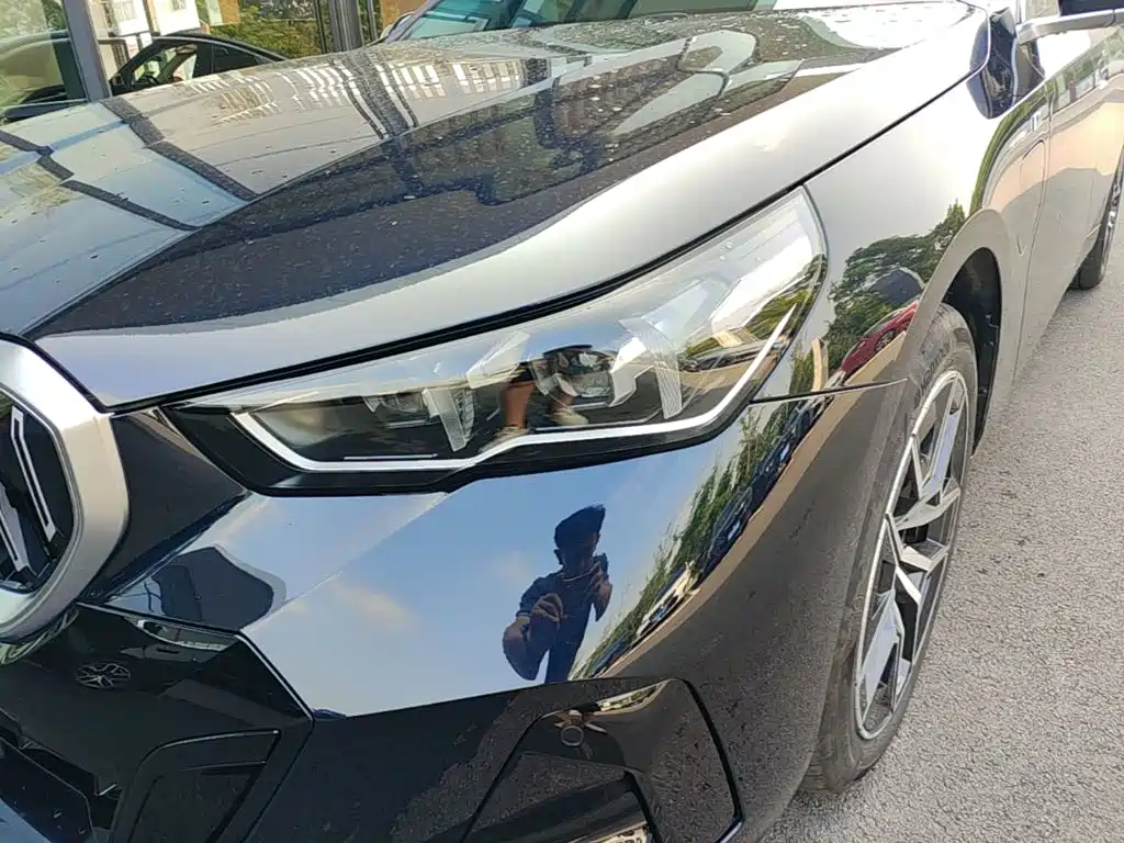 BMW i5 2025 — фото 24