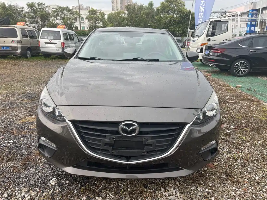 Mazda 3 Axela 2014