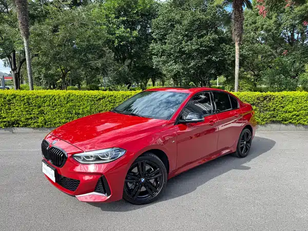 BMW 1 Series 2021
