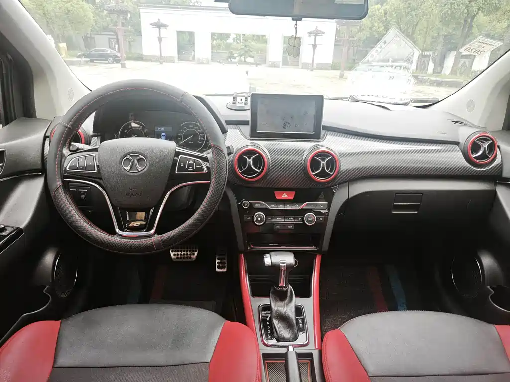 BAIC Senova X25 2016