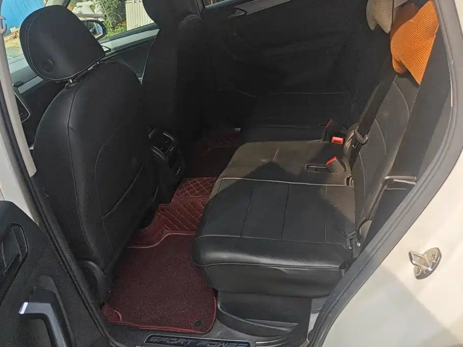 Volkswagen Tiguan L 2018 — фото 11