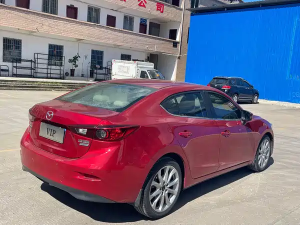 Mazda 3 Axela 2014