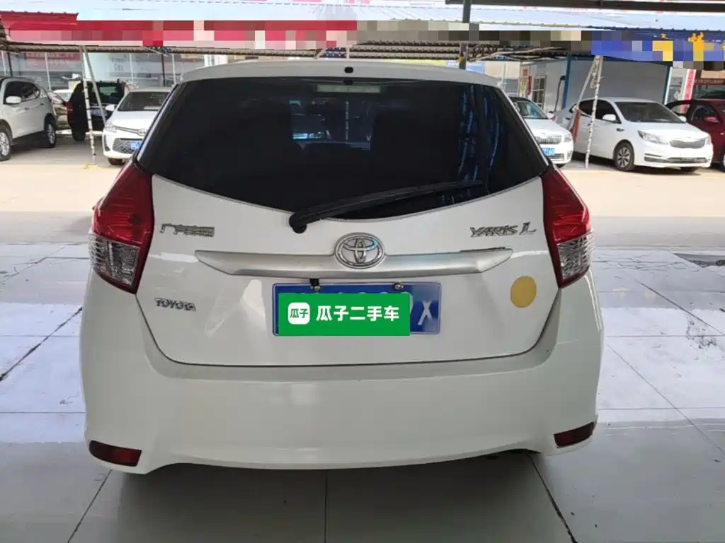 Toyota Yaris L 2015
