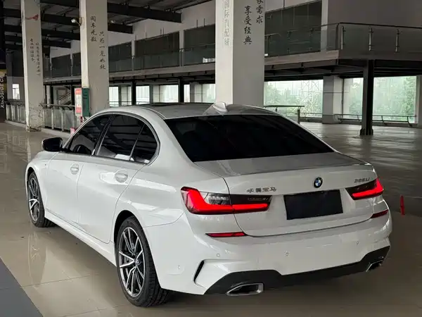 BMW 3 Series 2021
