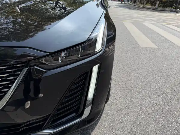 Cadillac CT5 2023
