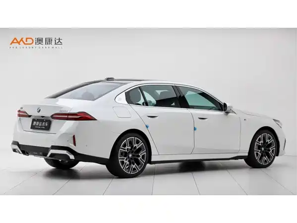 BMW 5 Series 2024