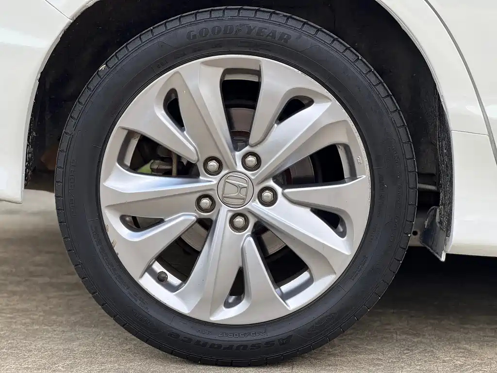 Honda Jade 2017 — фото 10