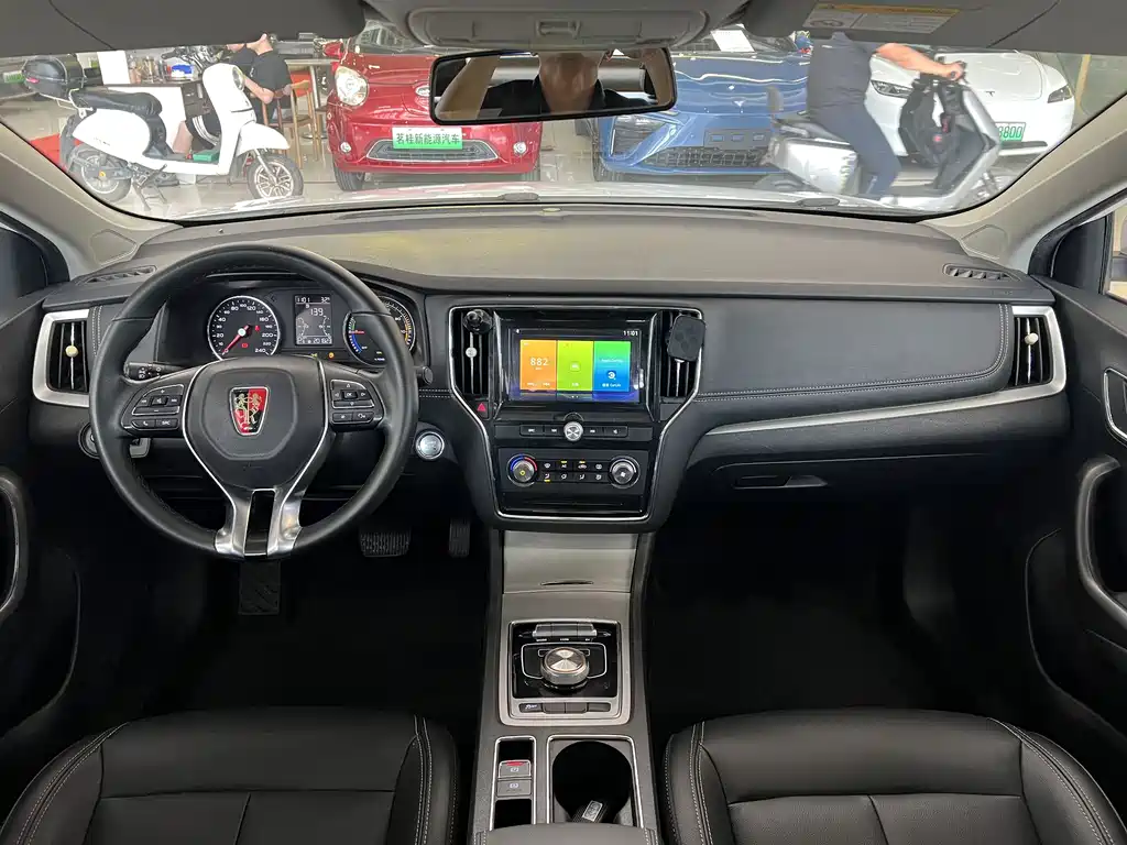 Roewe i6 New Energy 2020 — фото 8