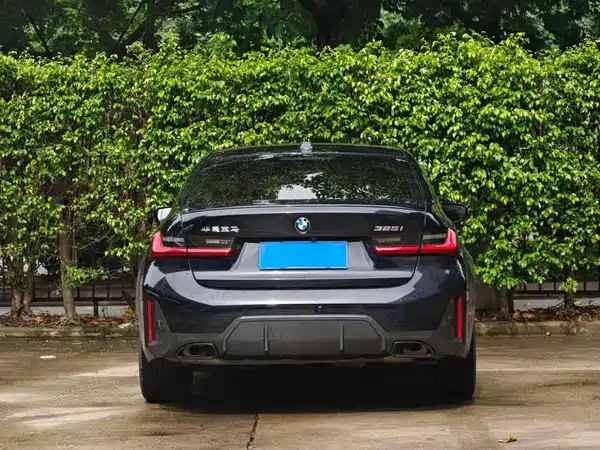 BMW 3 Series 2023