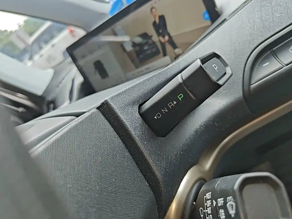 Baojun Kiwi EV 2022 — фото 14