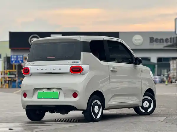 Wuling Hongguang MINIEV 2025