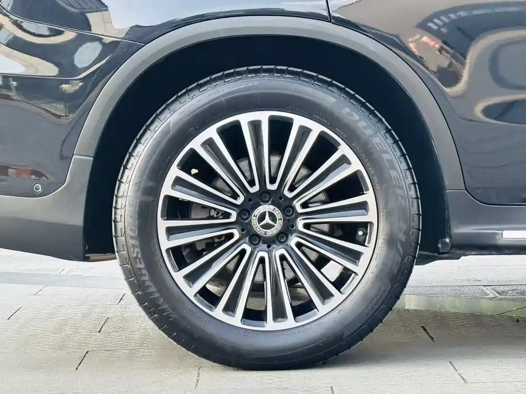 Mercedes-Benz GLC 2018 — фото 8
