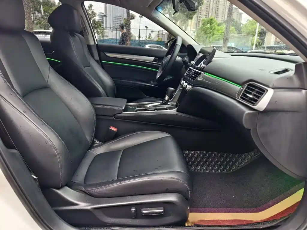 Honda Accord 2021 — фото 20