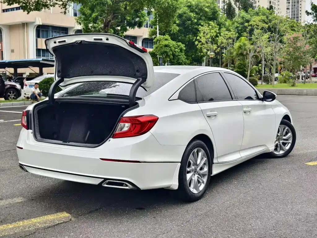Honda Accord 2021 — фото 14
