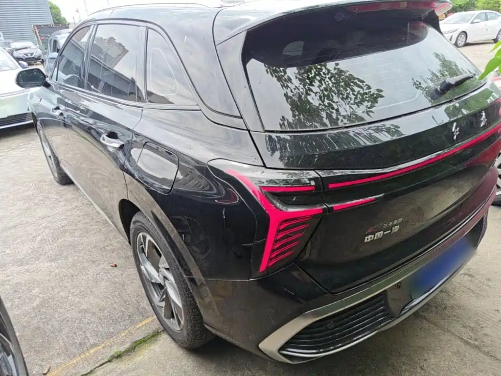 Hongqi HS3 PHEV 2024 — фото 23