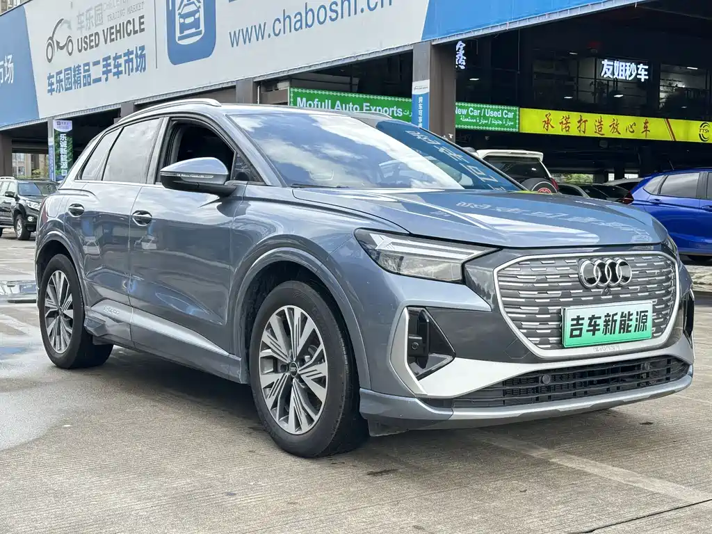 Audi Q4 e-tron 2025