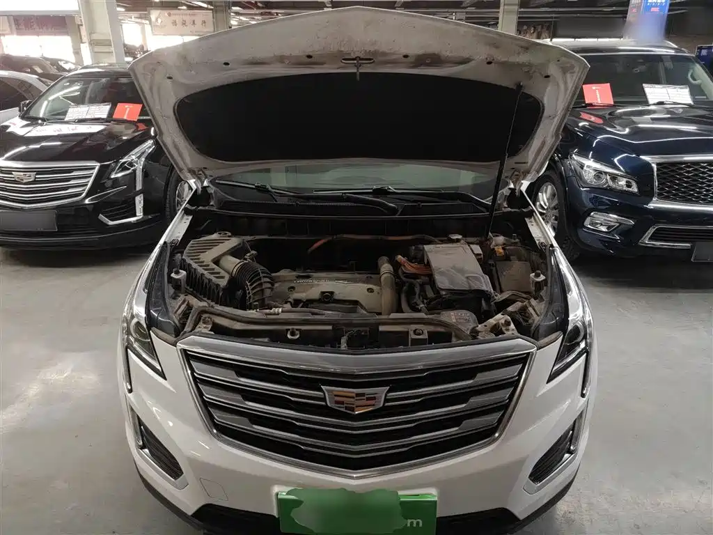Cadillac XT5 2018 — фото 13