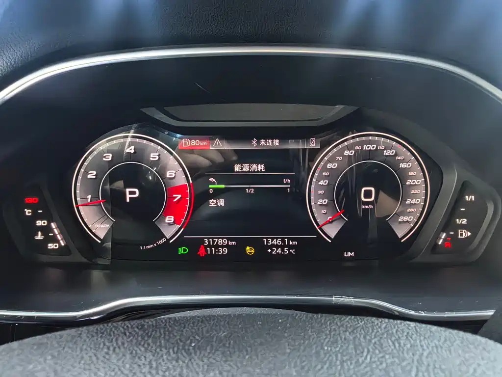 Audi Q3 Sportback 2023 — фото 13