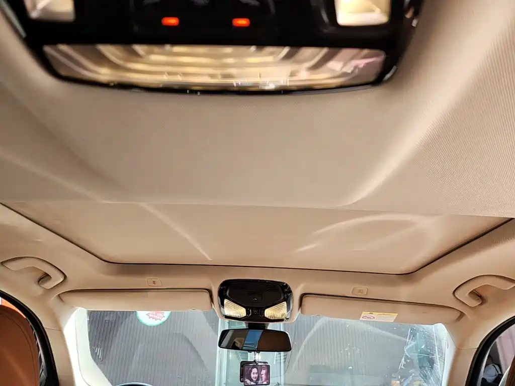 BMW 5 Series 2017 — фото 14