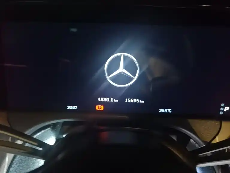 Mercedes-Benz E-Class 2025