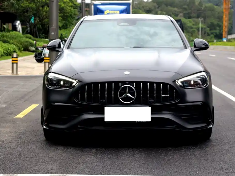 Mercedes-Benz C-Class AMG 2025 — фото 2